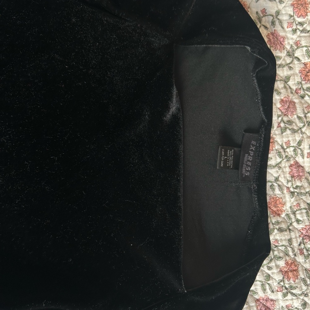 Express Women's Black Velvet Blouse - Picture 2 of 4